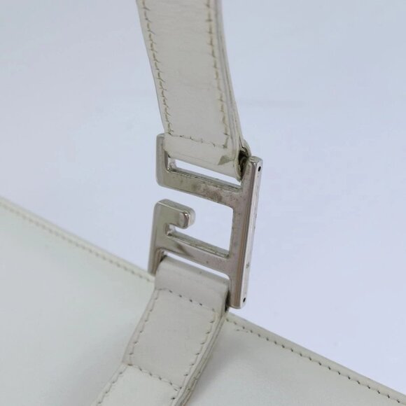GUCCI Body Bag Leather White Auth ar12042 - Picture 9 of 16
